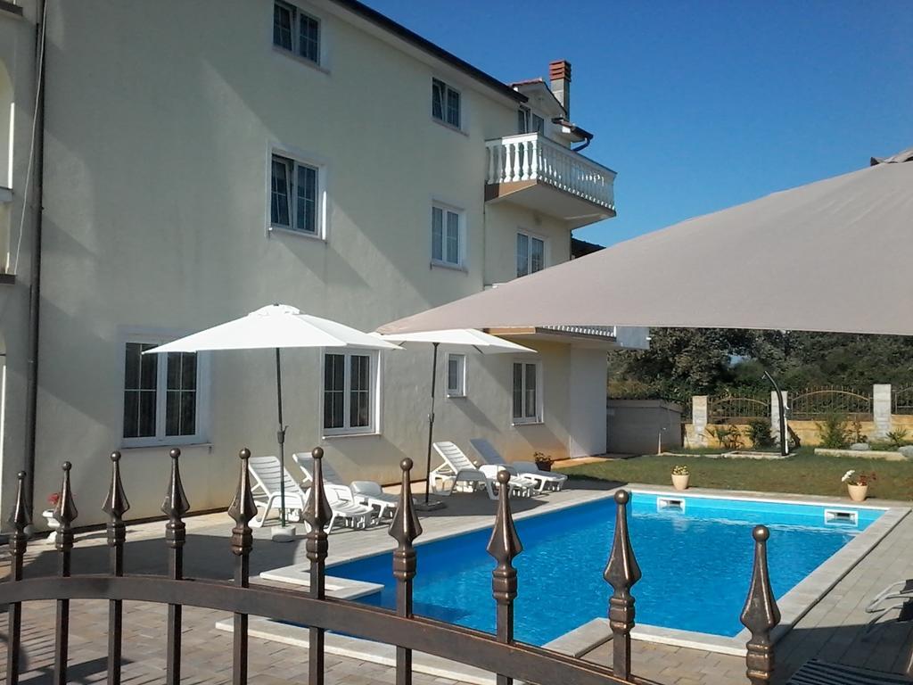 פורץ House Apartments Ariamare מראה חיצוני תמונה