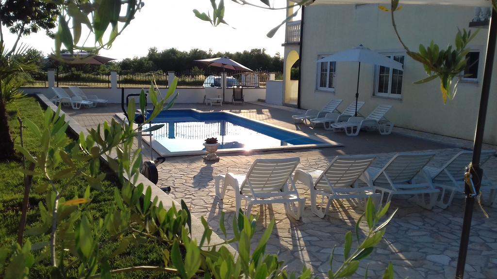 פורץ House Apartments Ariamare מראה חיצוני תמונה